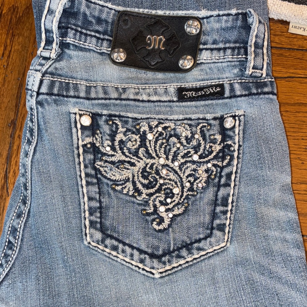Miss Me Women's Light Blue Boot Cut 30x34
Usual wear, super comfy.